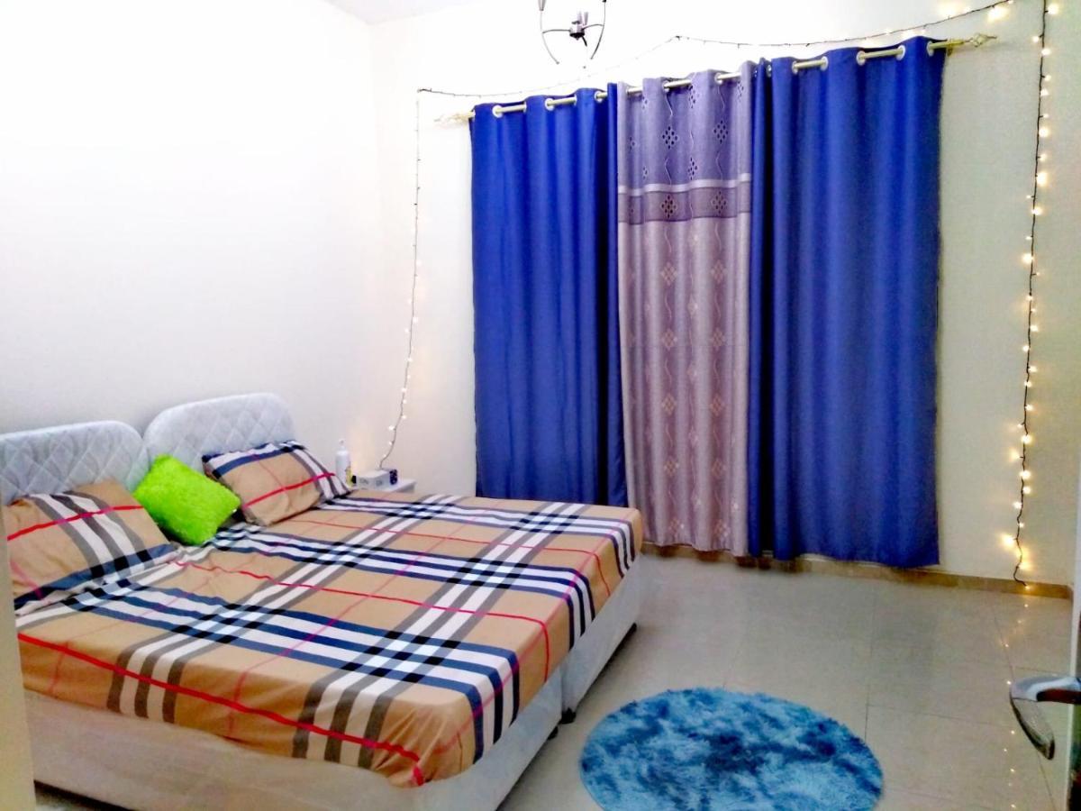 Bright Sunshine Holiday Home Shared Apartments 迪拜 外观 照片